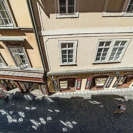 Newly Renovated 1-Bed Apartment At Charles Bridge Praha Eksteriør bilde