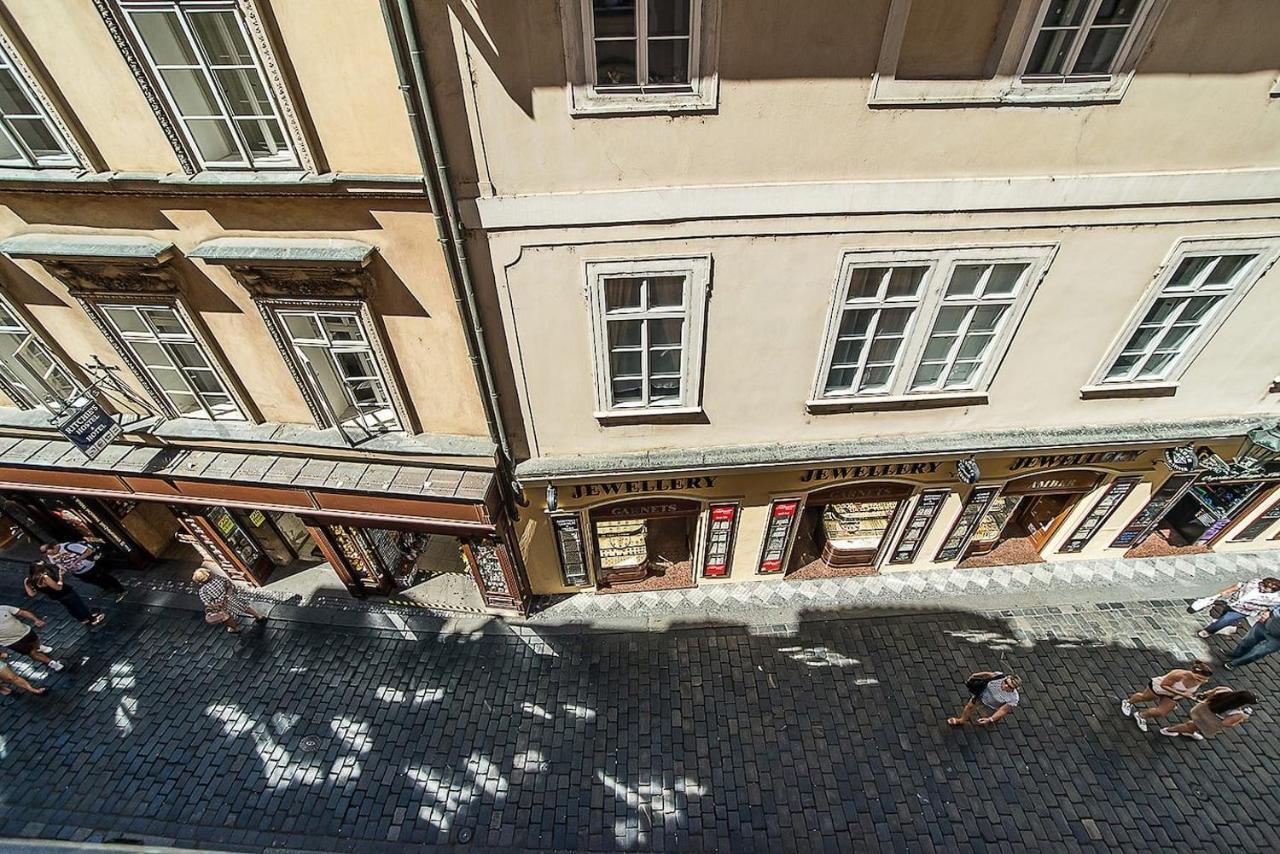 Newly Renovated 1-Bed Apartment At Charles Bridge Praha Eksteriør bilde