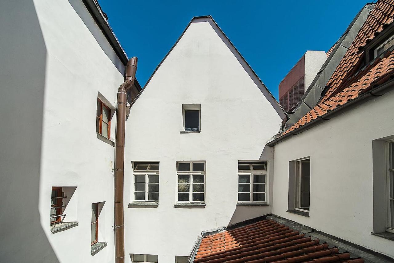 Newly Renovated 1-Bed Apartment At Charles Bridge Praha Eksteriør bilde